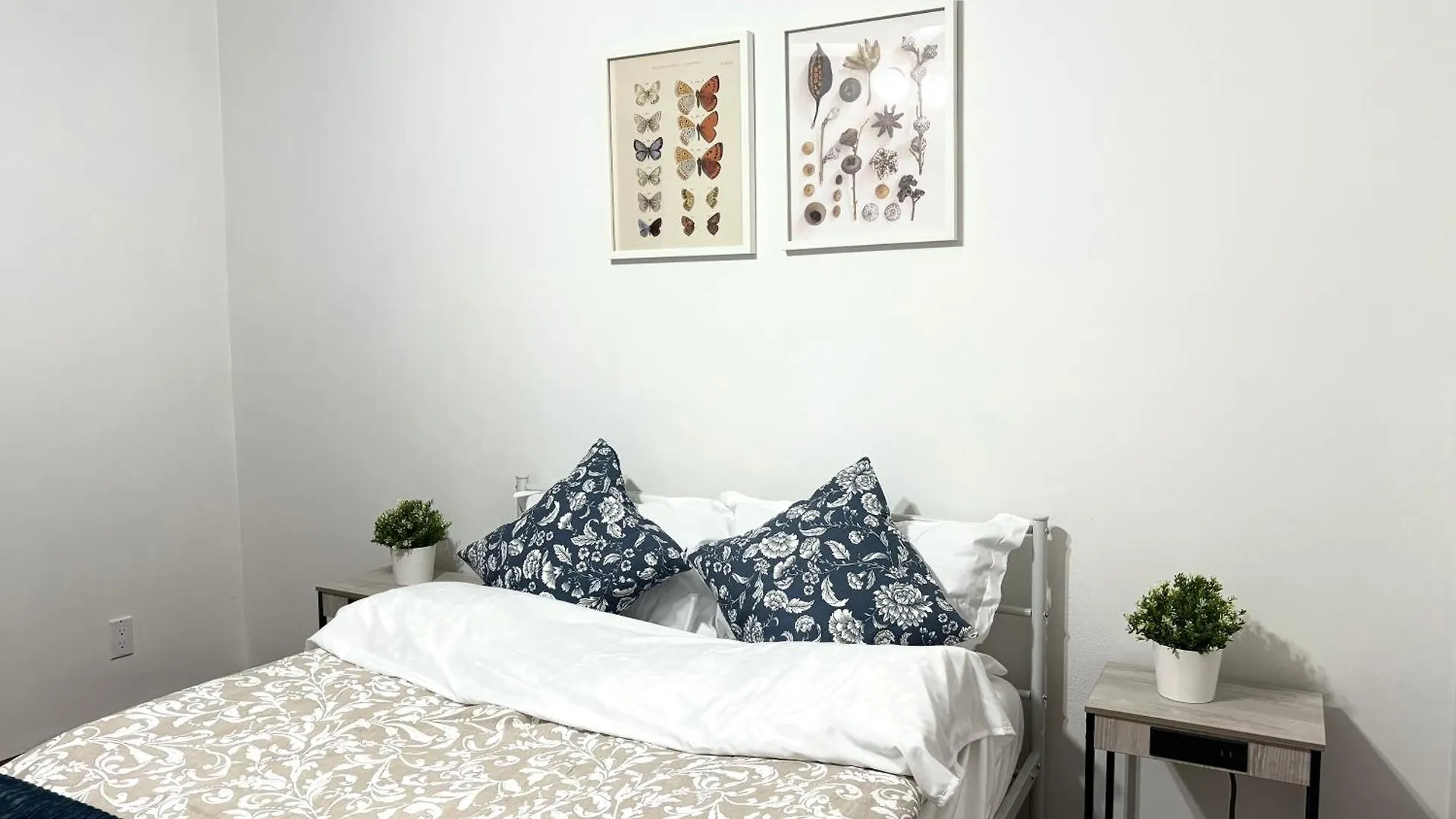 9 Mins To Pareson Ariport Bnb Toronto Canadá