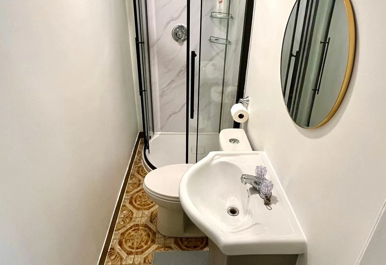 9 Mins To Pareson Ariport Bnb Toronto Quarto em Acomodações Particulares