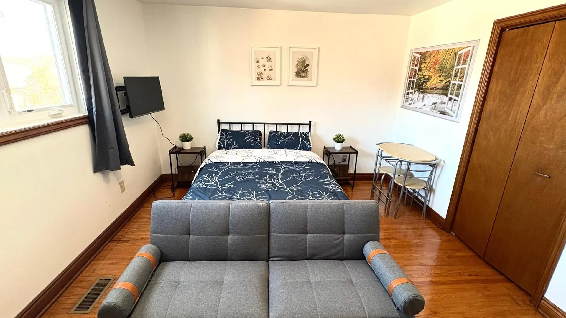 9 Mins To Pareson Ariport Bnb Toronto Quarto em Acomodações Particulares